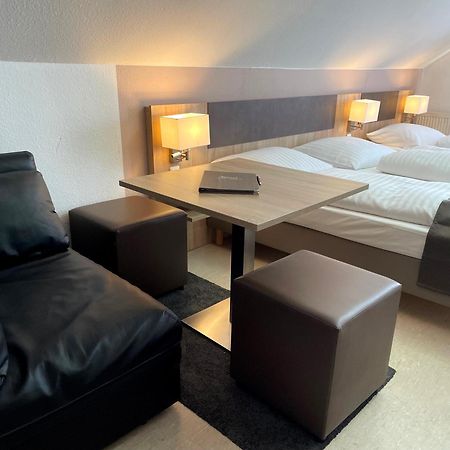Hana Aparthotel Barsbuttel Экстерьер фото
