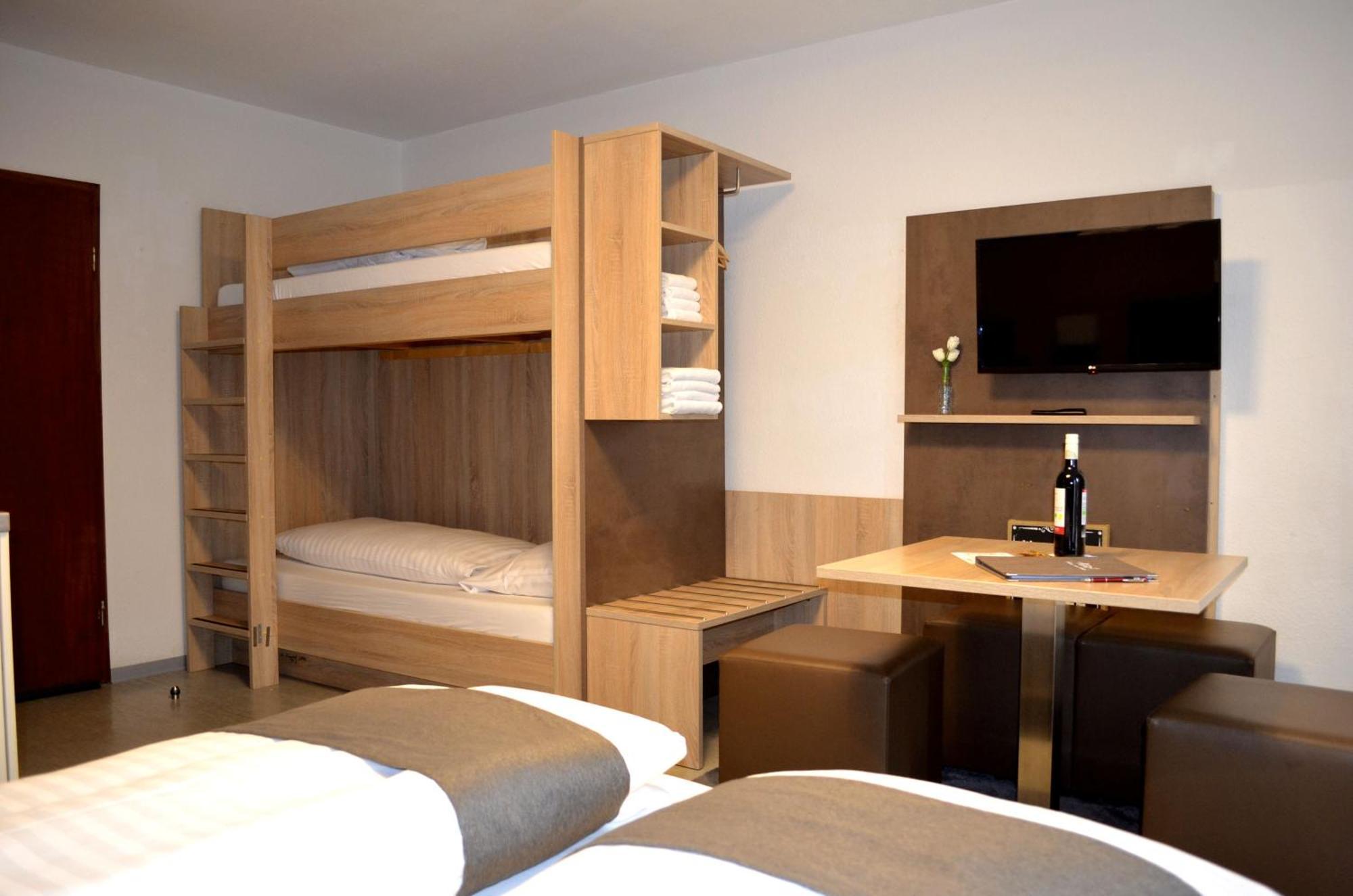 Hana Aparthotel Barsbuttel Экстерьер фото