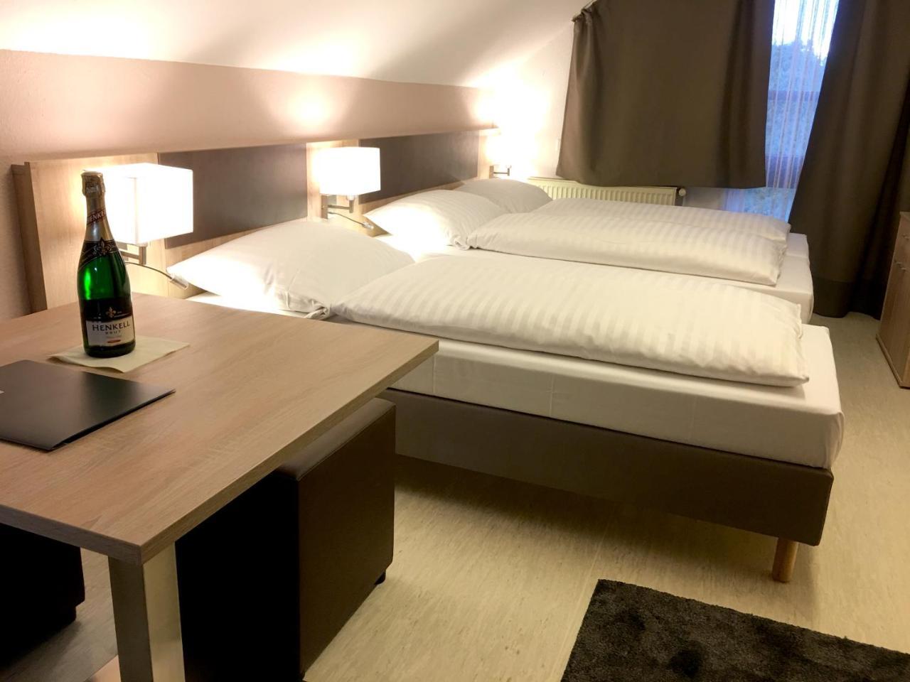 Hana Aparthotel Barsbuttel Экстерьер фото