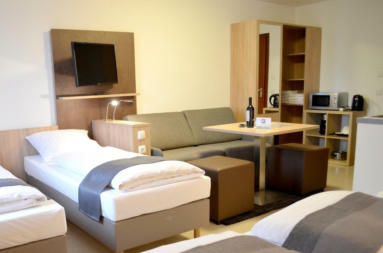 Hana Aparthotel Barsbuttel Экстерьер фото