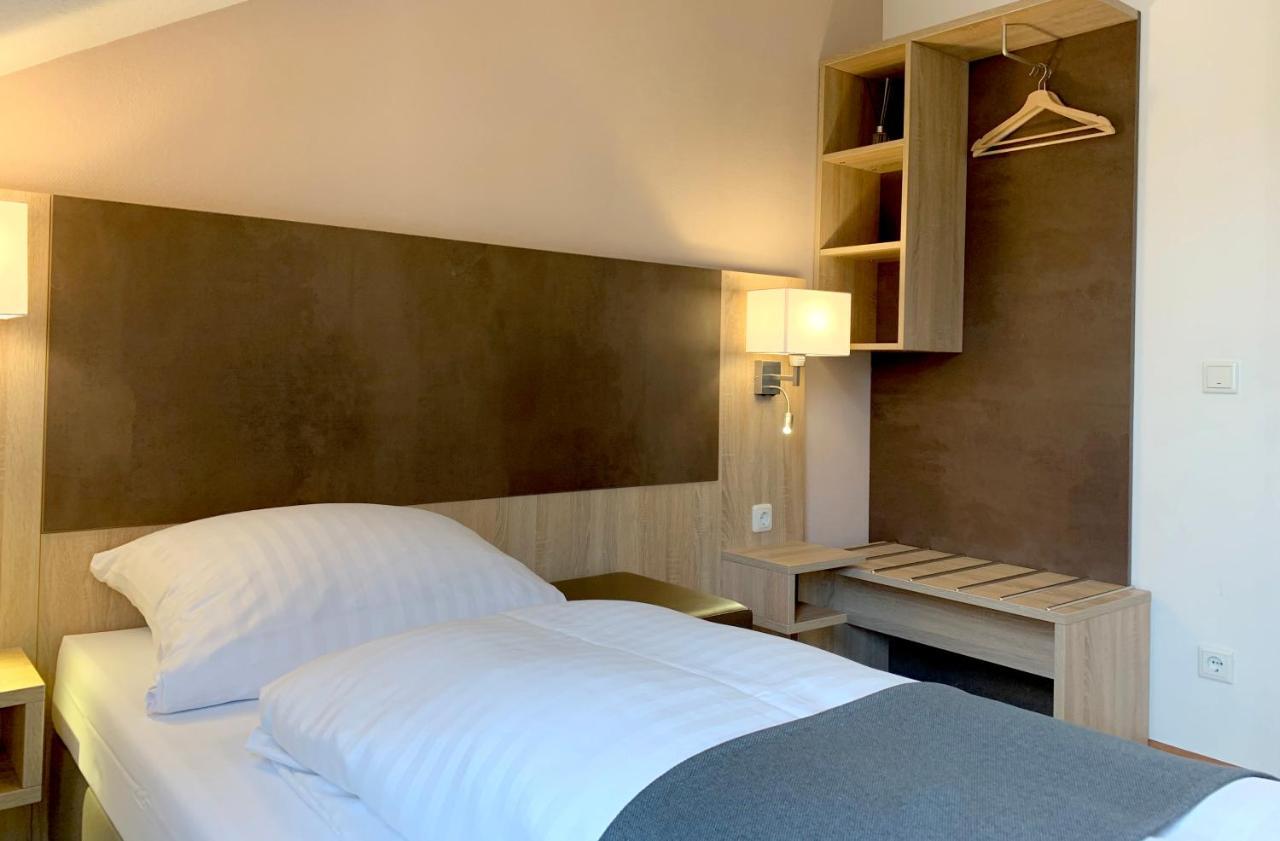 Hana Aparthotel Barsbuttel Экстерьер фото